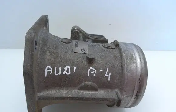 Audi A4 S4 B5 8D Mass air flow meter 037906461B