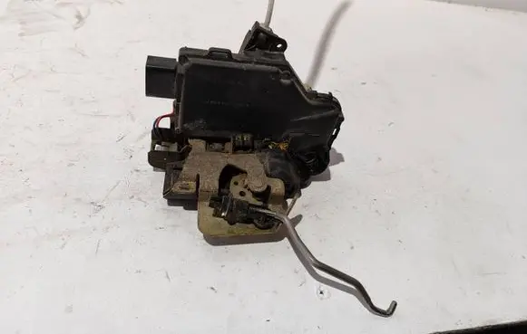 Audi A6 S6 C5 4B Front door lock 4B1837015B PA66307GF