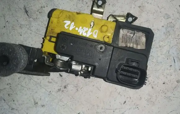 Volvo XC90 Front door lock