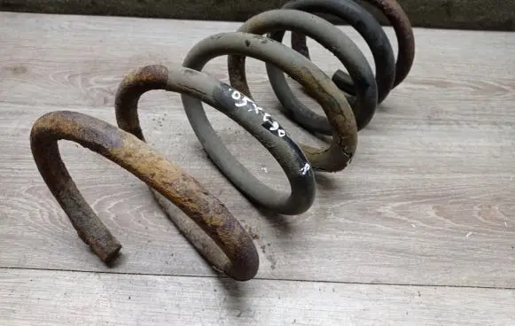 Volvo XC90 Rear coil spring