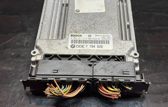 BMW X3 E83 Engine control unit/module 0281011414 7794626 1039S04407