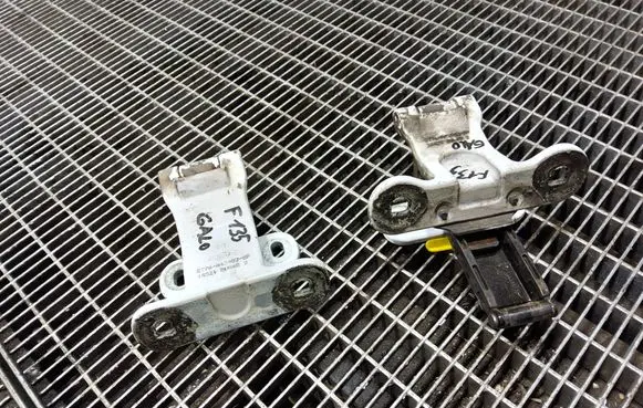 Ford Turneo Courier Loading door upper hinge ET76-A42902-BF