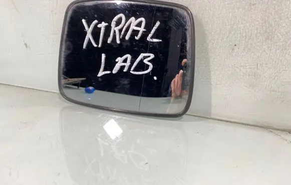 Nissan X-Trail T30 Wing mirror glass 