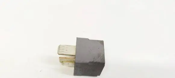 Ford Mondeo MK IV Other relay 6G9T14B192EA 6G9T-14B192-EA