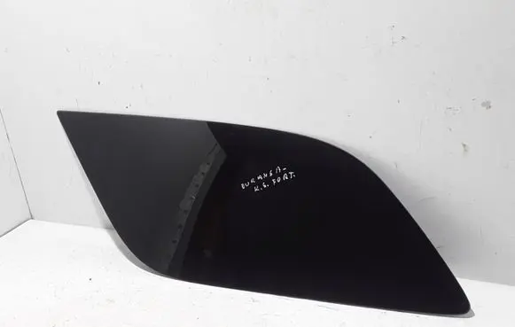 Dodge Durango Rear side window 68092699AA