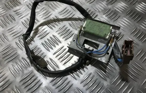 Honda Accord Heater blower motor/fan resistor R22KR32K R68K1R09K