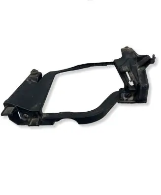BMW 5 E60 E61 Headlight/headlamp mounting bracket 15873700