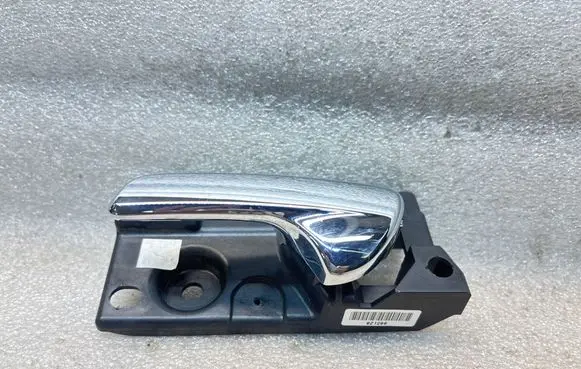 Chrysler Pacifica Front door interior handle 921266