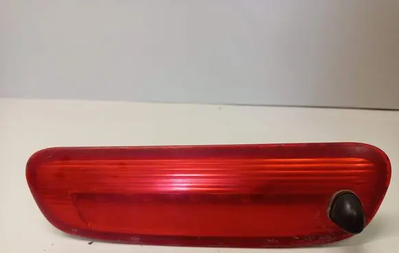 Hyundai Santa Fe Third/center stoplight 927502B000
