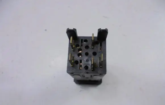 Land Rover Range Rover L405 Windscreen/window heater switch