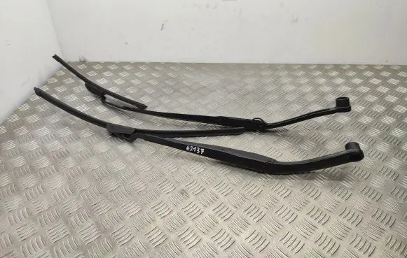KIA Sportage Front wiper blade arm