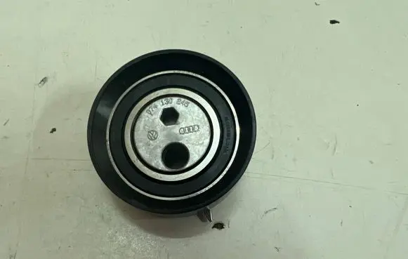 Volkswagen II LT Timing belt tensioner 074130245