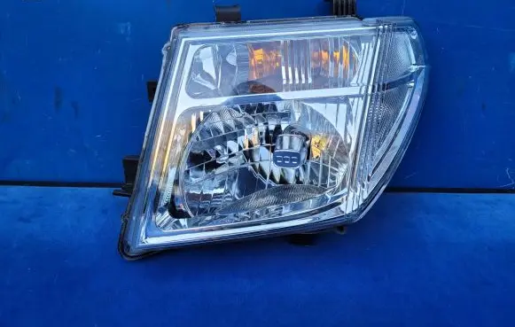 Nissan Pathfinder R51 Headlight/headlamp 26060EB30B