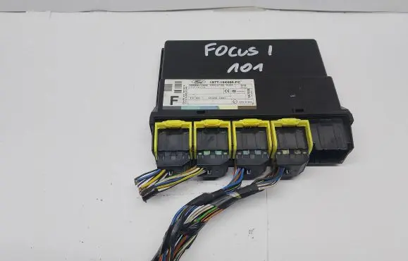 Ford Focus Comfort/convenience module 5WK48730DT83SA