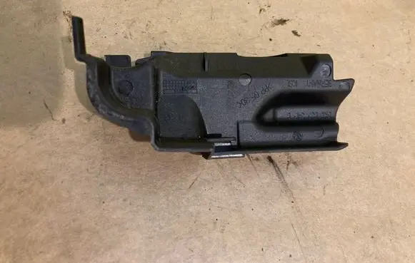 Volkswagen Golf VII Other interior part 5K0837349B