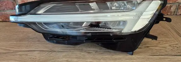 Volvo S60 Headlight/headlamp 32365339