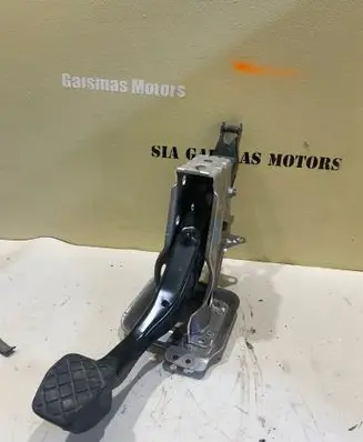 Volkswagen Jetta V Brake pedal 1k1721057
