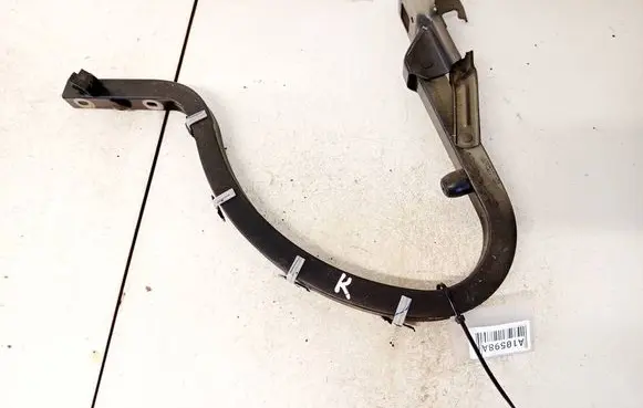 Tailgate/trunk/boot hinge