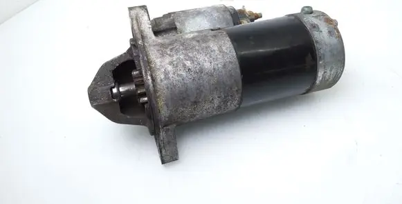Opel Insignia A Starter motor 555353857 M001T30072