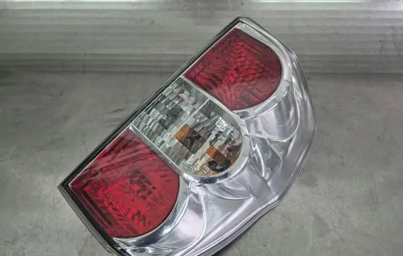 Suzuki Grand Vitara II Rear/tail lights 35603