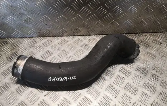 Mercedes-Benz E W211 Intercooler hose/pipe 2115282082 A2115282082