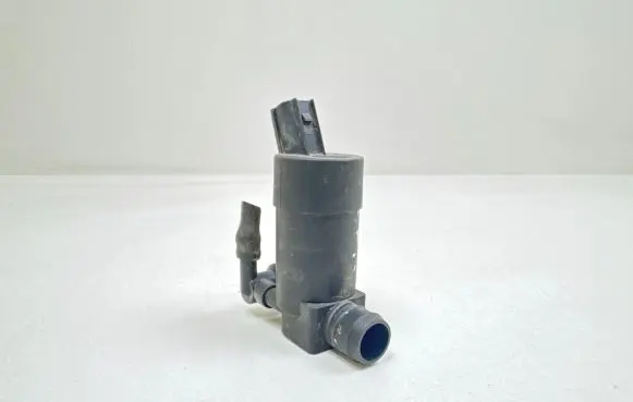 Ford Focus Windscreen/windshield washer pump 1S7117K624FE