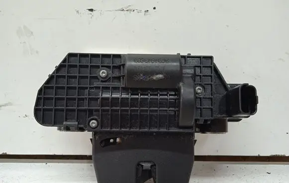 Citroen C3 Tailgate/trunk/boot lock/catch/latch 9151487499H
