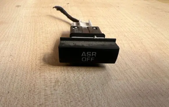 Skoda Octavia Mk2 (1Z) Traction control (ASR) switch 1Z0927133A