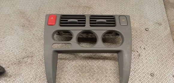 Honda HR-V Radio/GPS head unit trim 77210S2HAG000