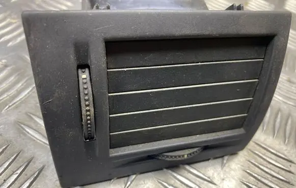 Opel Meriva A Dash center air vent grill 464652911 274002