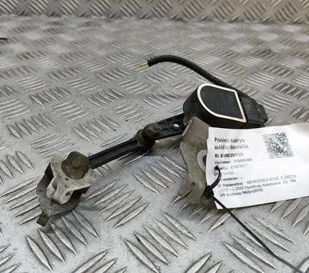Mercedes-Benz E W213 Headlight/headlamp level sensor A0009053704