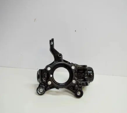 Volkswagen Golf V Front wheel hub 1K06K