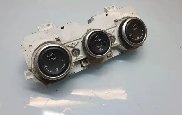 Mazda 6 Climate control unit SG27 E6A SG27E6A