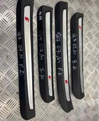 Audi Q7 4L Front sill trim cover 4L0853373B 4L0853374C 4L0853376B
