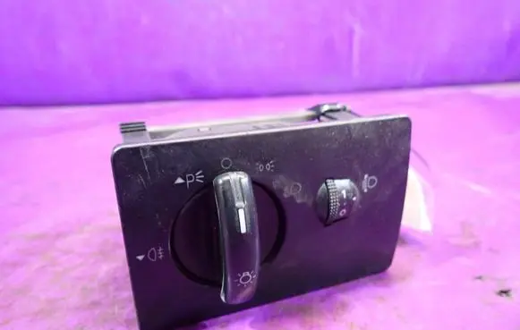 Ford Focus C-MAX Light switch