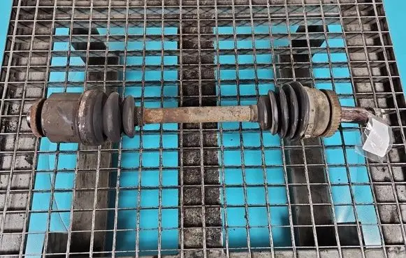 Front driveshaft