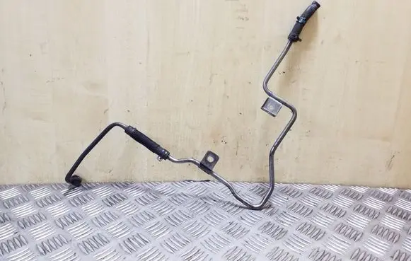 Coolant pipe/hose