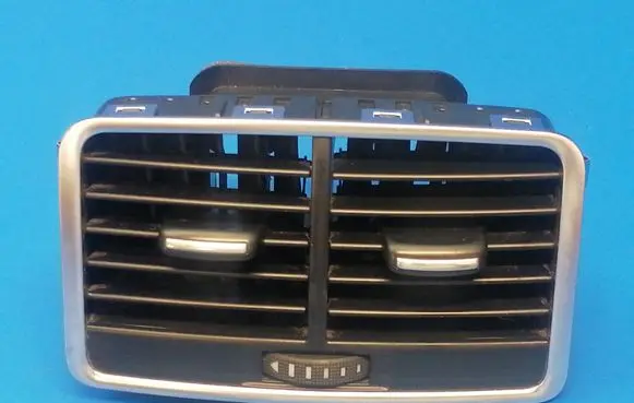 Audi A6 S6 C6 4F Rear air vent grill 4F0819203C