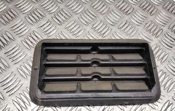 Chrysler Pacifica Quarter panel pressure vent 68170766AB