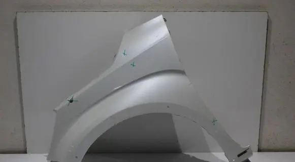 Suzuki Ignis Fender