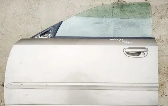 Subaru Legacy Front door rudos