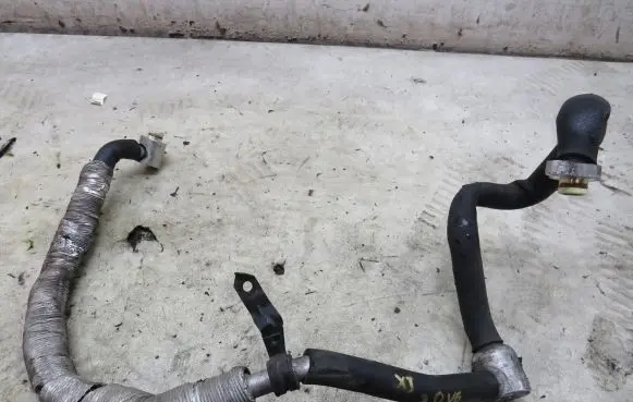 Jaguar XJ X351 Air conditioning (A/C) pipe/hose