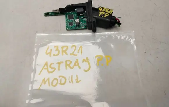 Opel Astra J MPM control module 915722104
