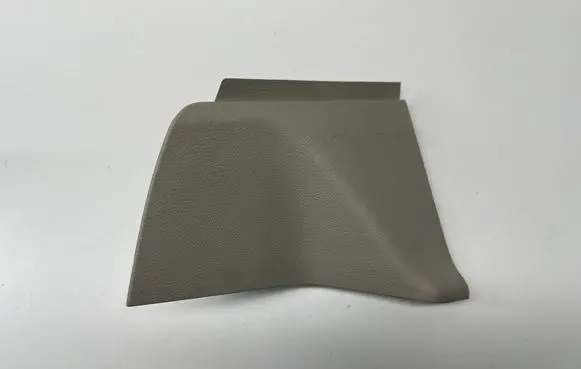 Chrysler Pacifica Panel trim 5YP31TRMAA 5095711 3105071