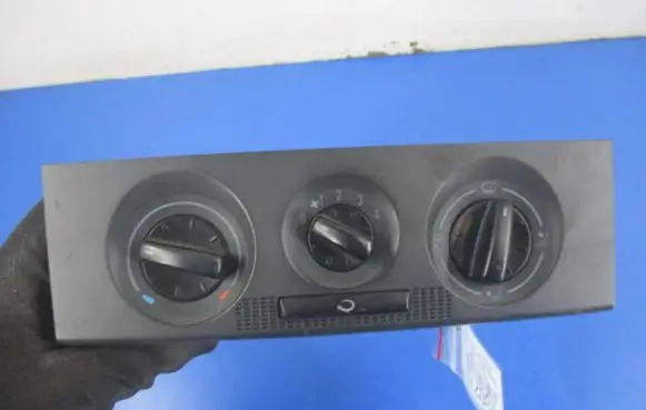 Skoda Fabia Mk1 (6Y) Climate control unit 6Y0819045J