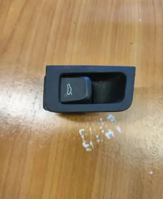 Audi A6 C7 Tailgate opening switch 4G2959830