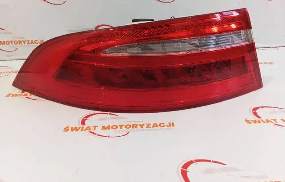 Jaguar XE Rear/tail lights 
