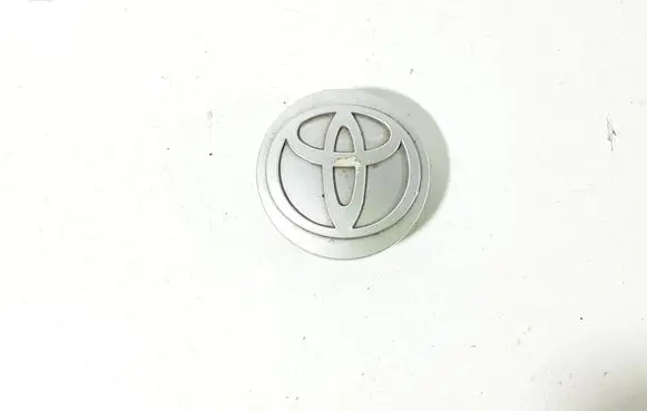 Toyota Corolla E120 E130 Original wheel cap 42603YY030 PZ405E06761 M633