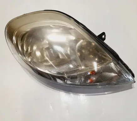 Renault Trafic II (X83) Headlight/headlamp 8200701366
