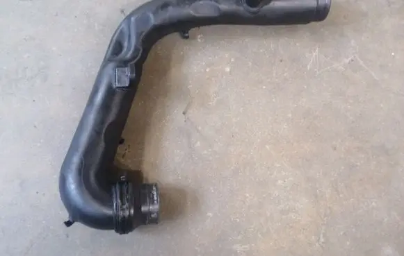 Volkswagen Golf V Intercooler hose/pipe 1K0129654AA